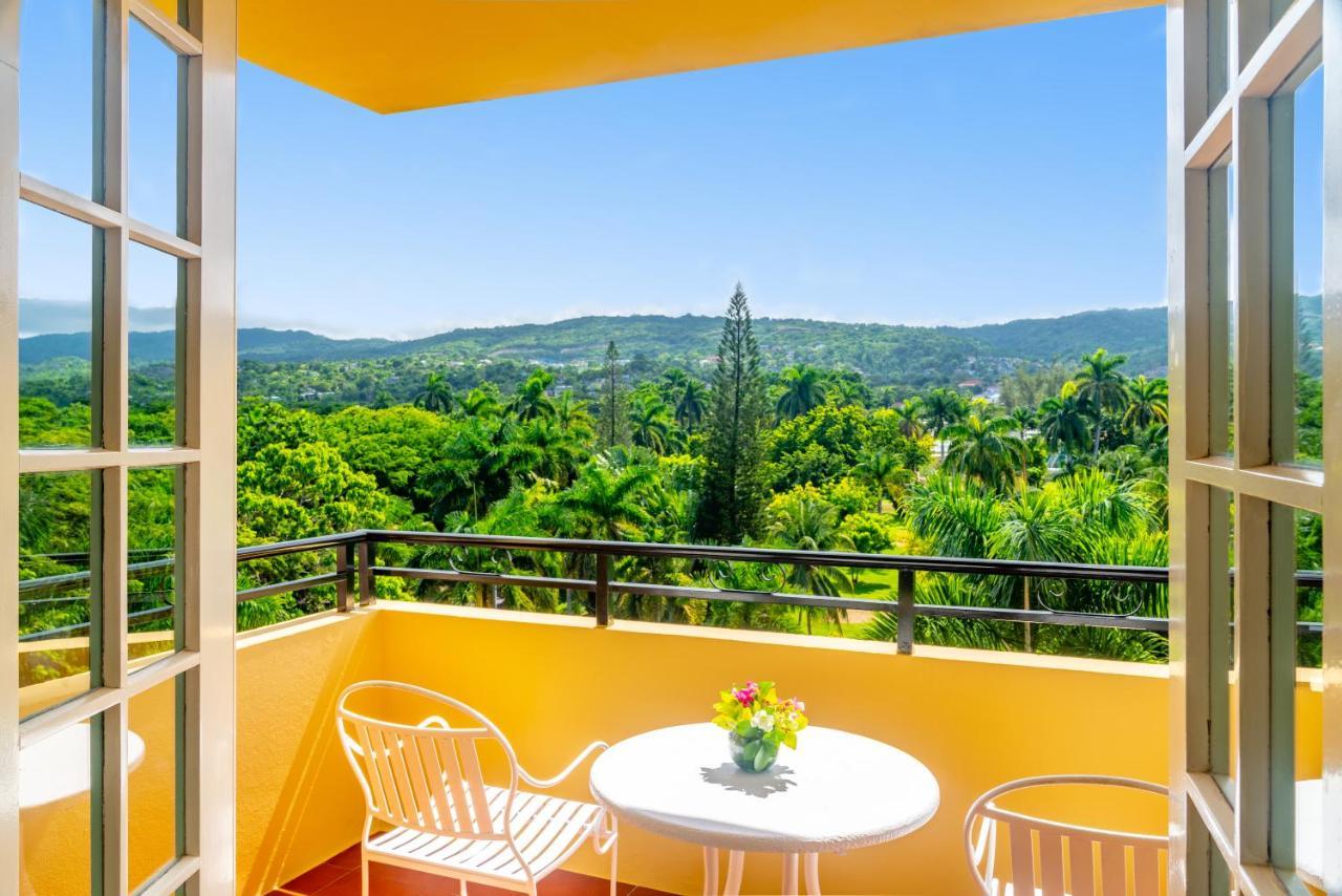 Resort Jewel Dunn's River Adult &