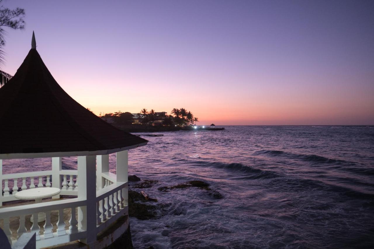 Edgewater - Front, Close To Attractions Hotel St Mary