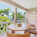 Couples Sans Souci (Adults Only)