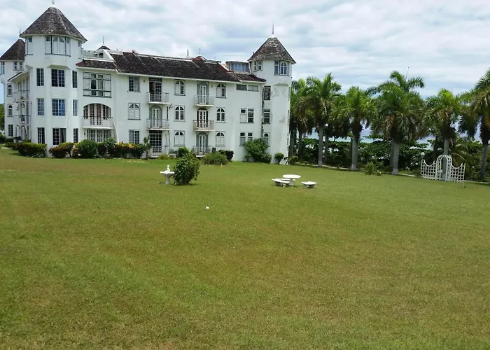Seacastles Beach Apartments