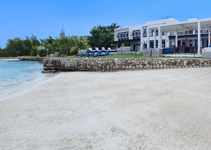 Dreamtime By The Sea Seven Bedroom Villa
