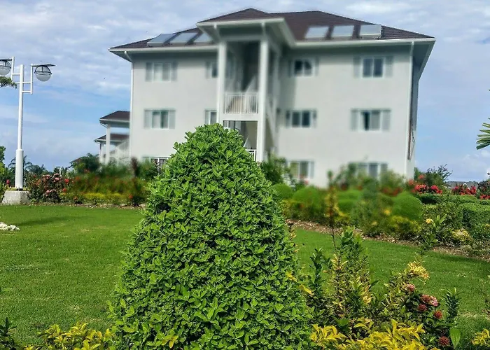 Oceanic View Apartment At Fern Court