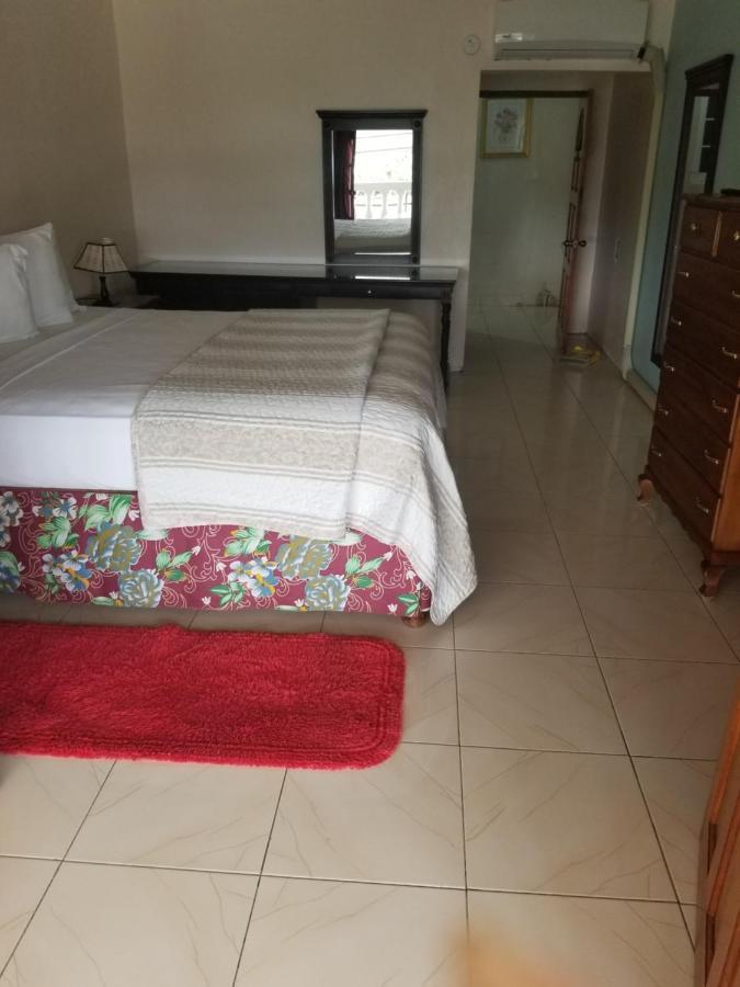 Chateau Margarita Ja * Montego Bay