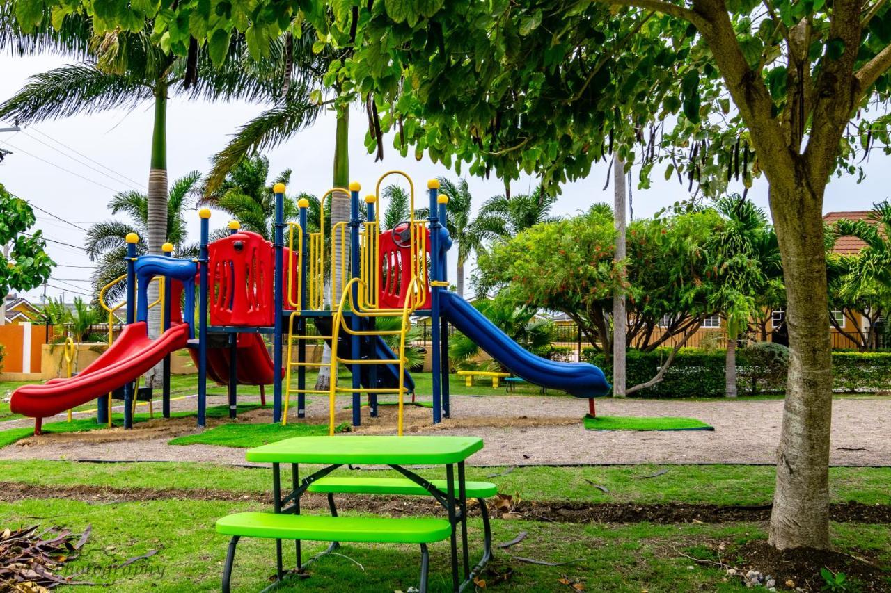 - Drax Hall Country Club 2-bed Luxury Ocho Rios