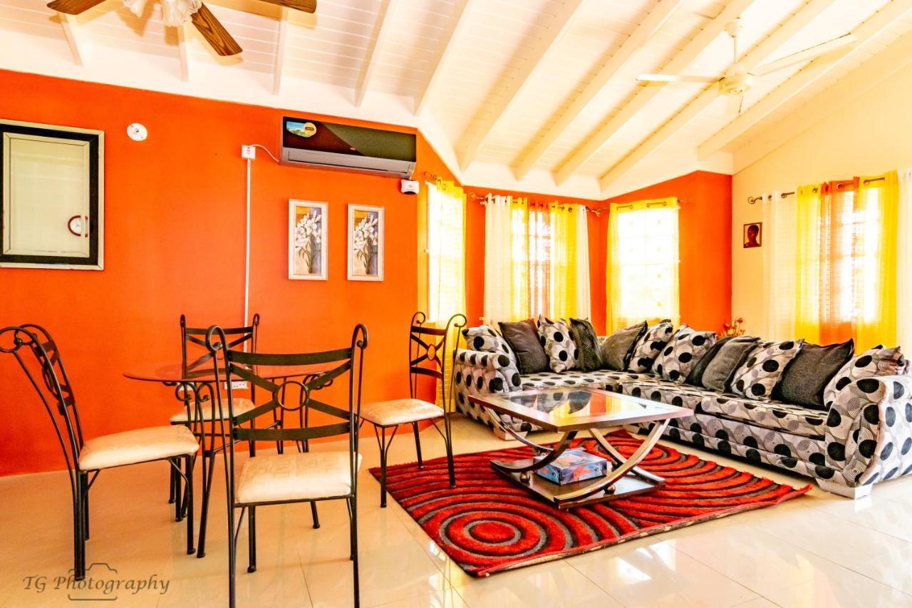 - Drax Hall Country Club 2-bed Luxury Holiday home Ocho Rios