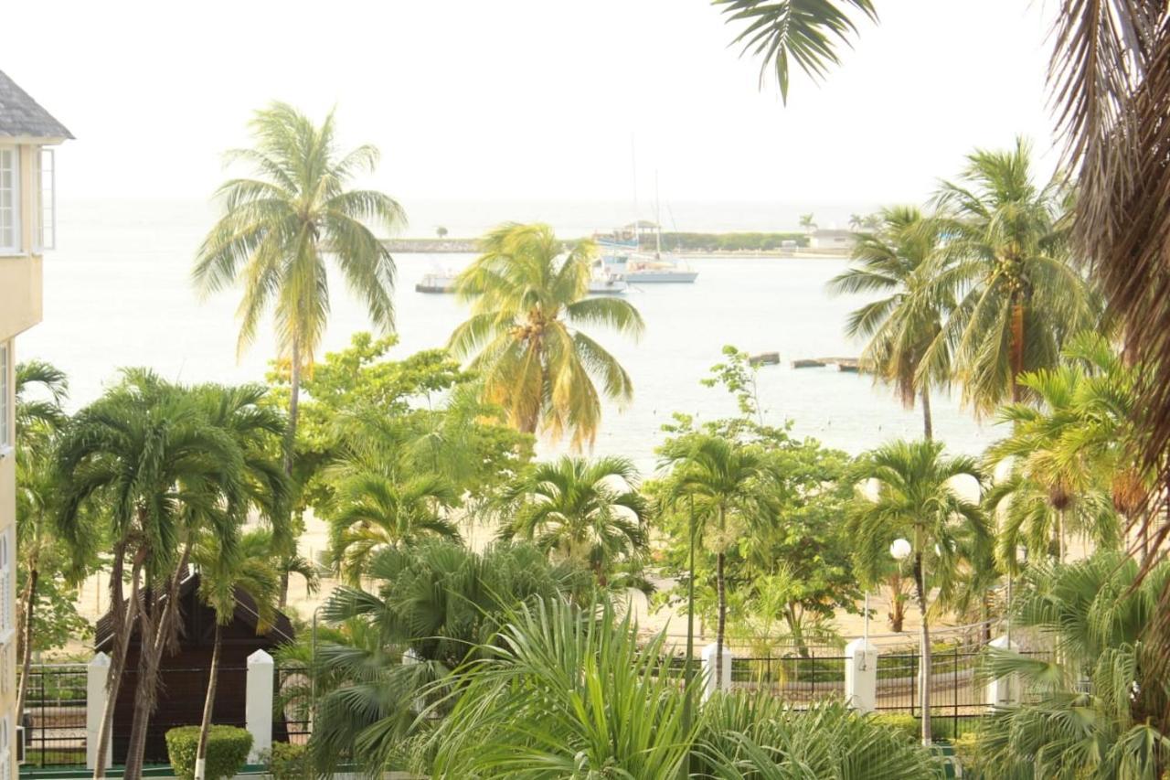 Apartamento Private 2 Bedroom Beachfront Penthouse Ocho Rios, Jamaica