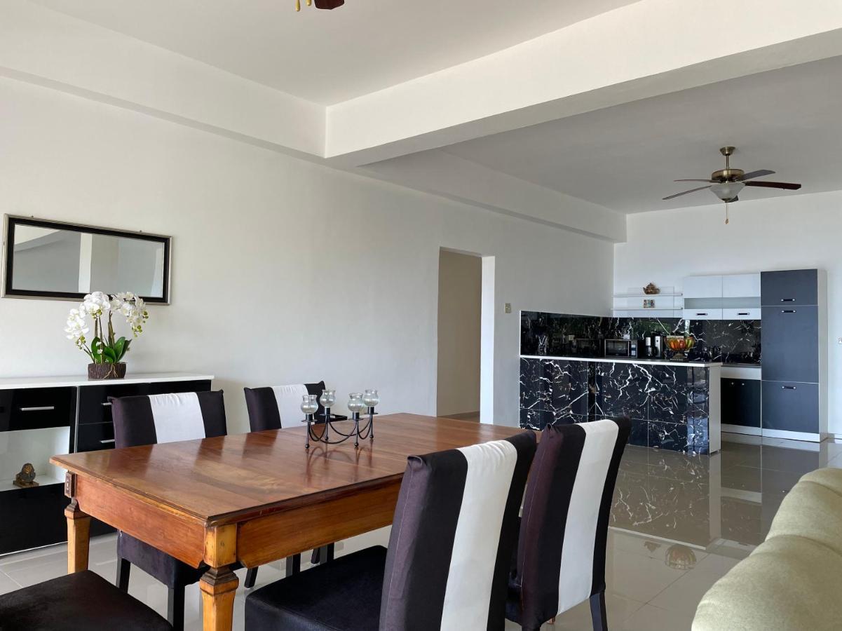 Apartment Spring Garden Mobay Luxurious *