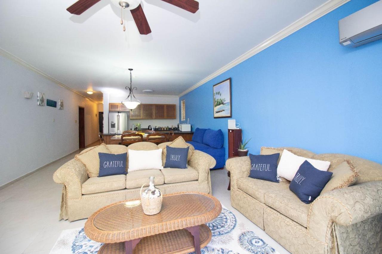 Crystal Cove Oceanfront/ 2 Bedroom Apartahotel