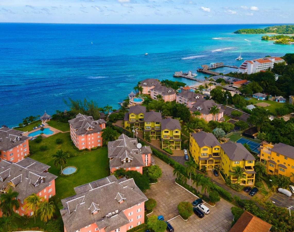 Apartahotel Crystal Cove Oceanfront/ 2 Bedroom