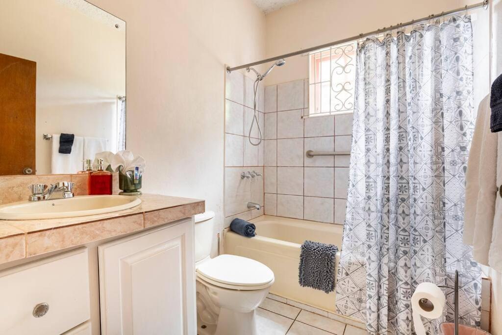 Apartment Shaw Park Gem 12a *