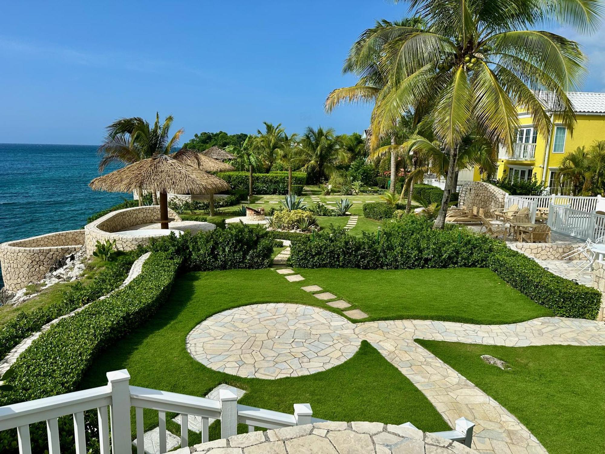 Stunning Ocean View Holiday home Negril