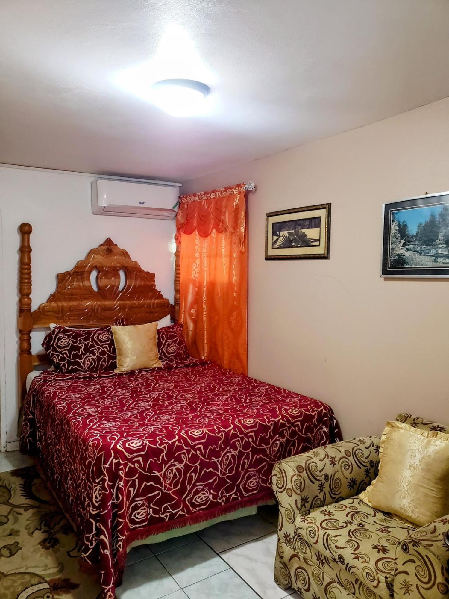 Guest house 237 Bratton Avenue *