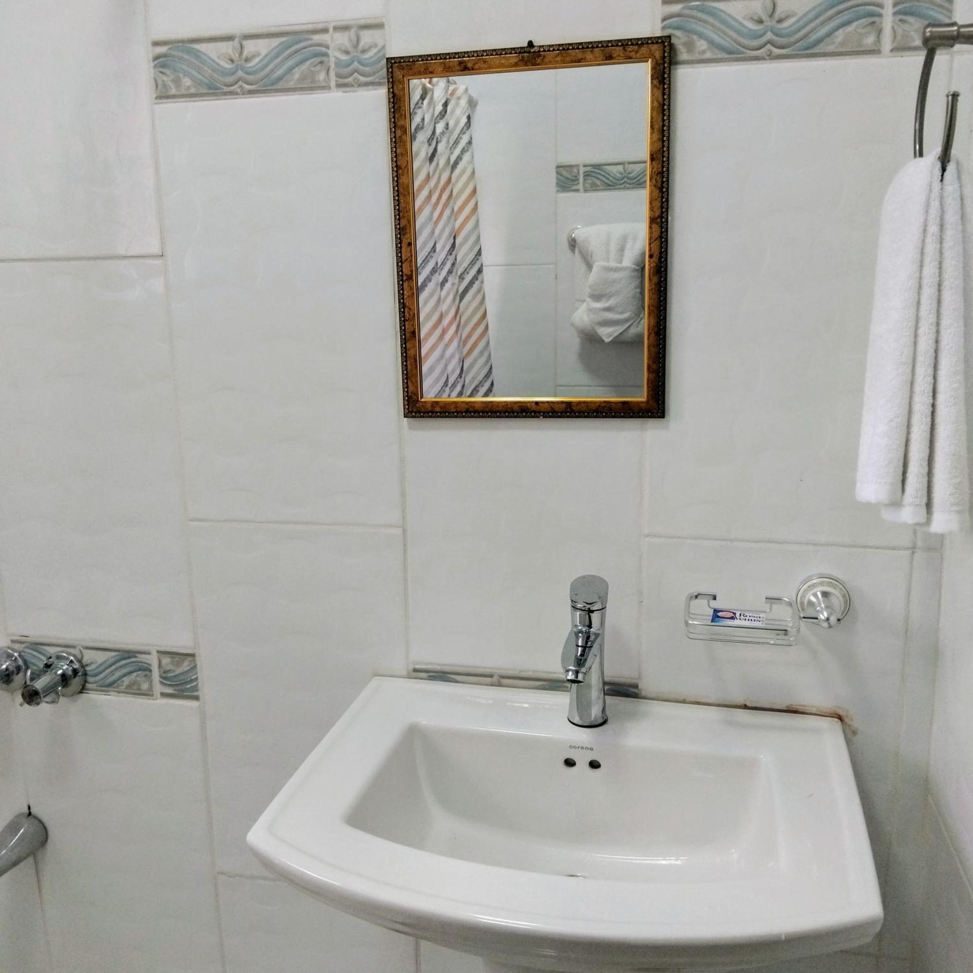 237 Bratton Avenue Guest house
