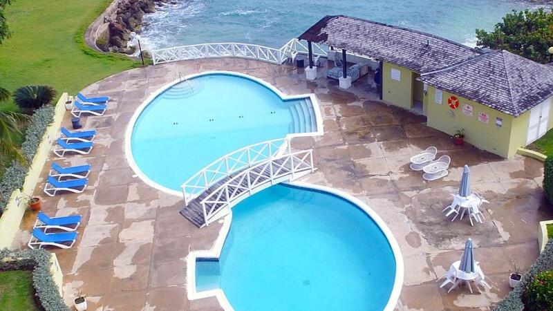 Palms By The Sea Apartment *