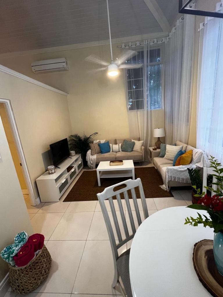 Harlequin Apartment Montego Bay