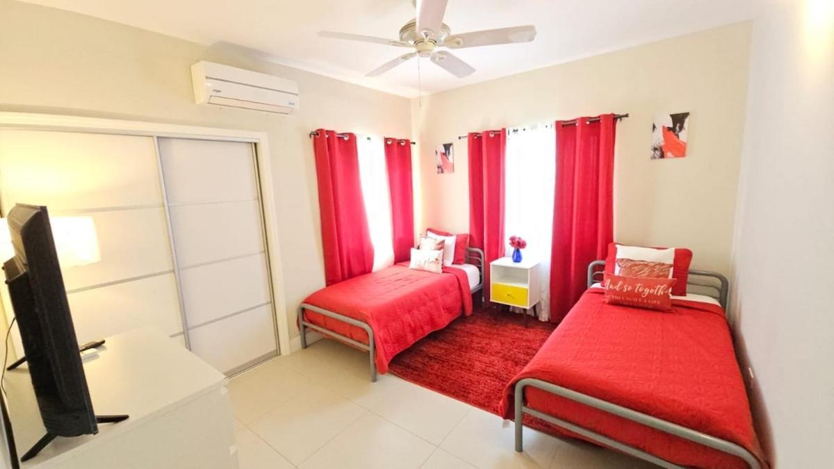 Sunny-shore Hideaway Holiday home Lucea