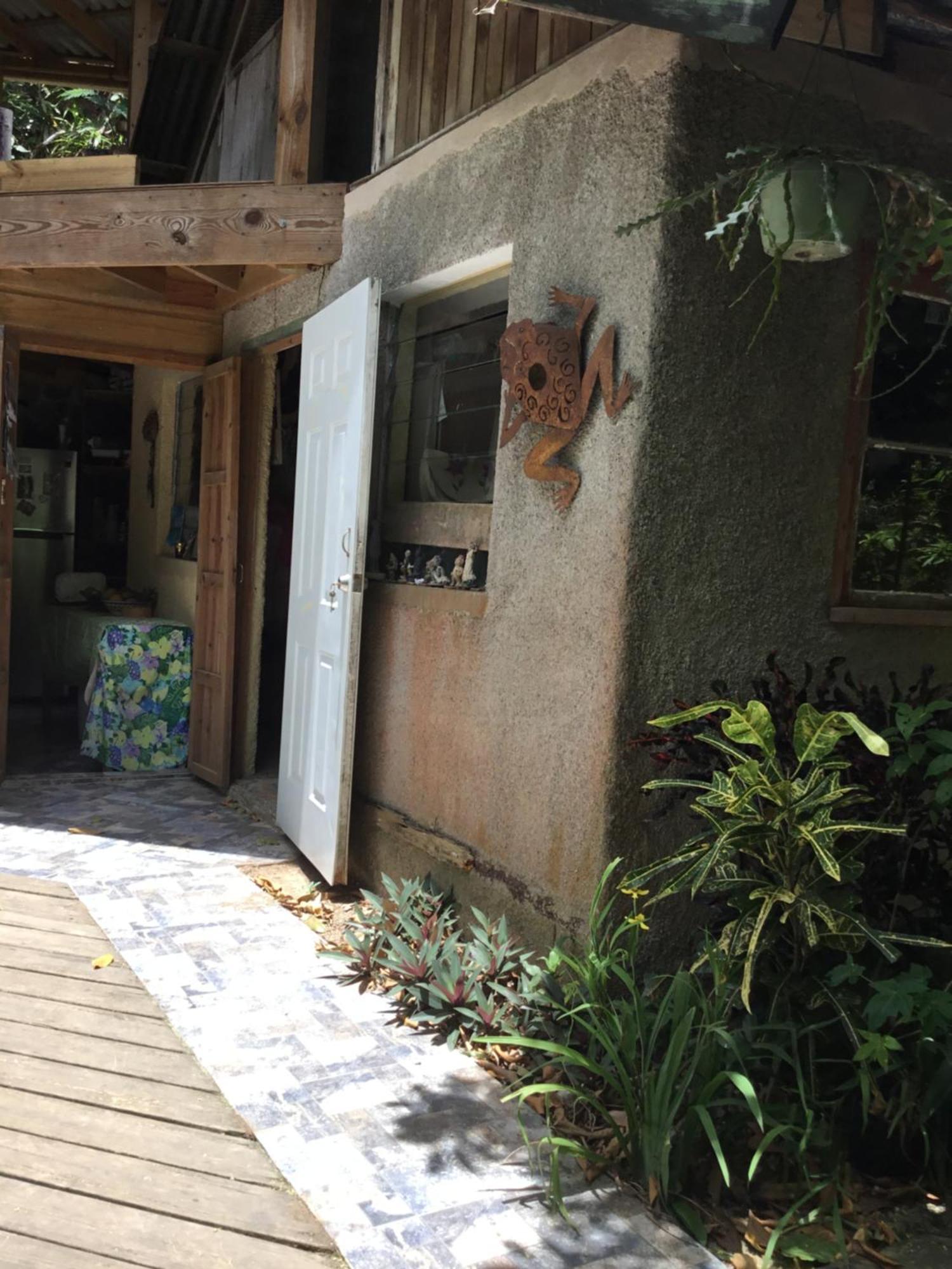 Guest house Dustry