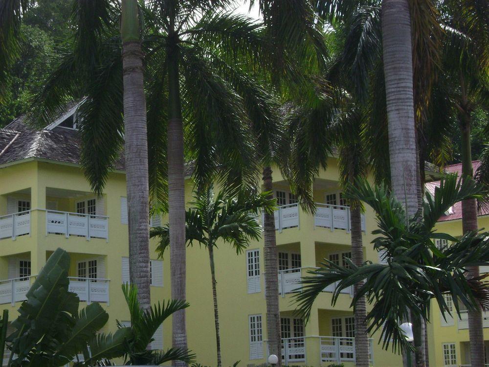 Apartahotel At The Ridge Ocho Ríos