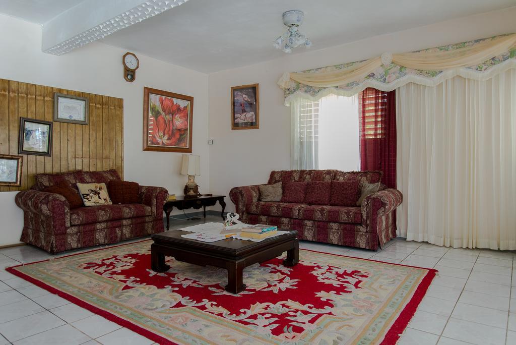 Pensión Chateau Margarite 3*