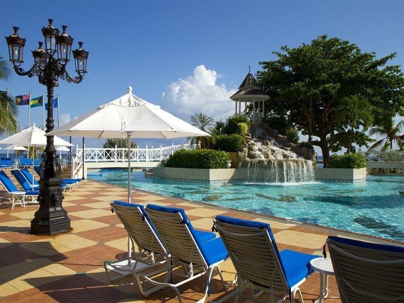 Sandals Dunns River Hotel 4*