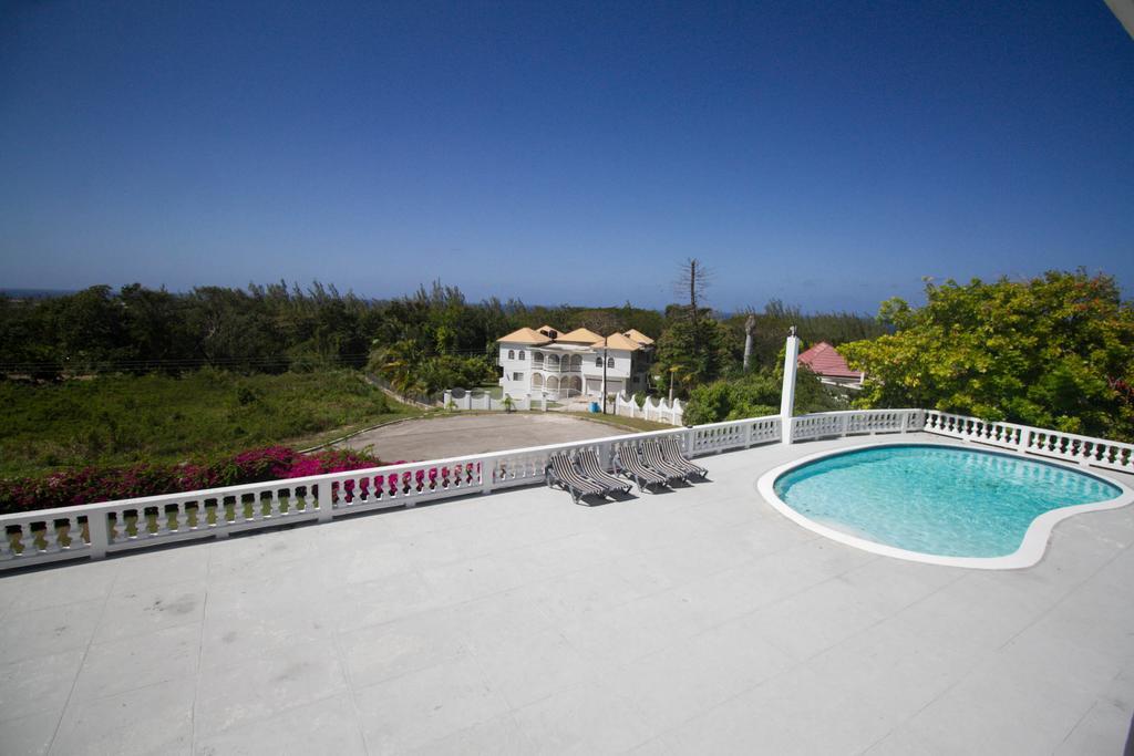 Sea View Chateau Villa *