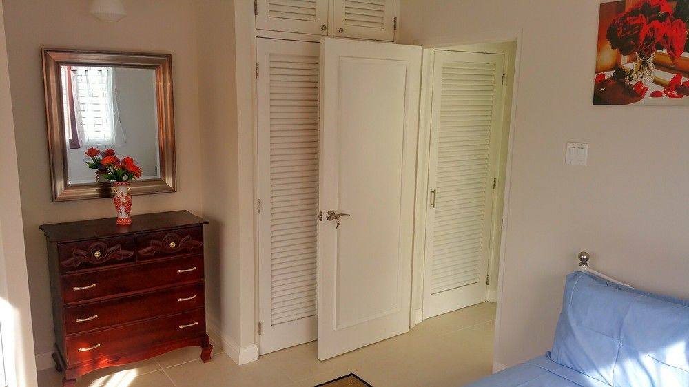 Oceanic View At Fern Court *