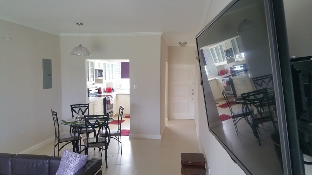 Oceanic View At Fern Court *