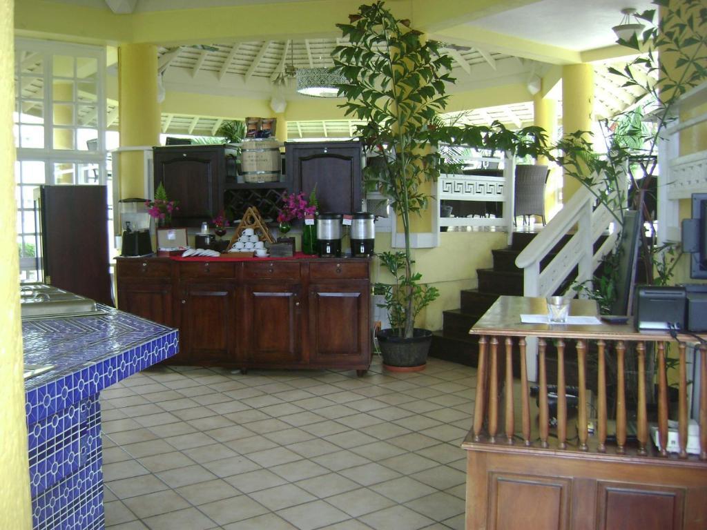At The Ridge Apartahotel 3*