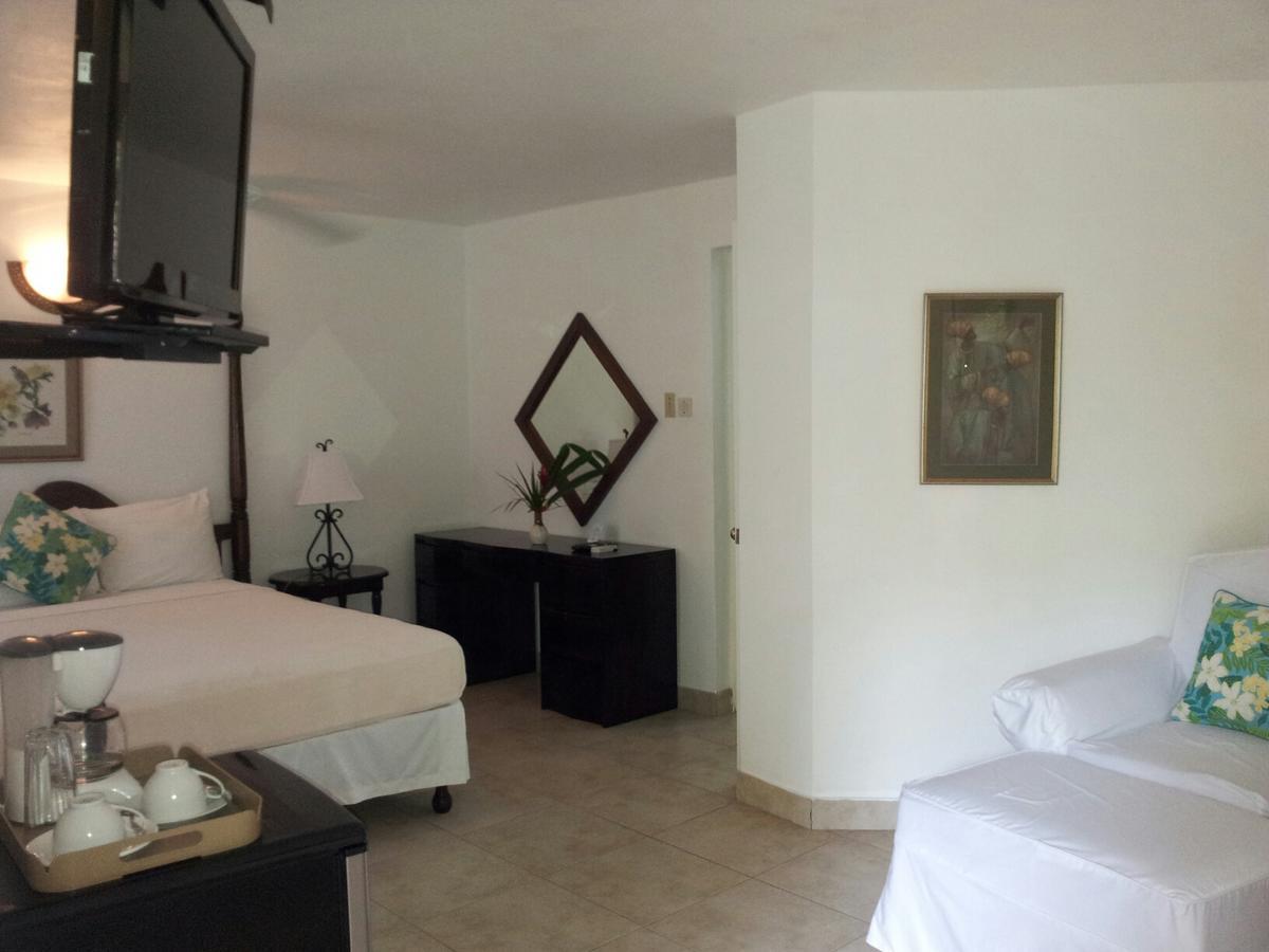 Resort Yard House Negril