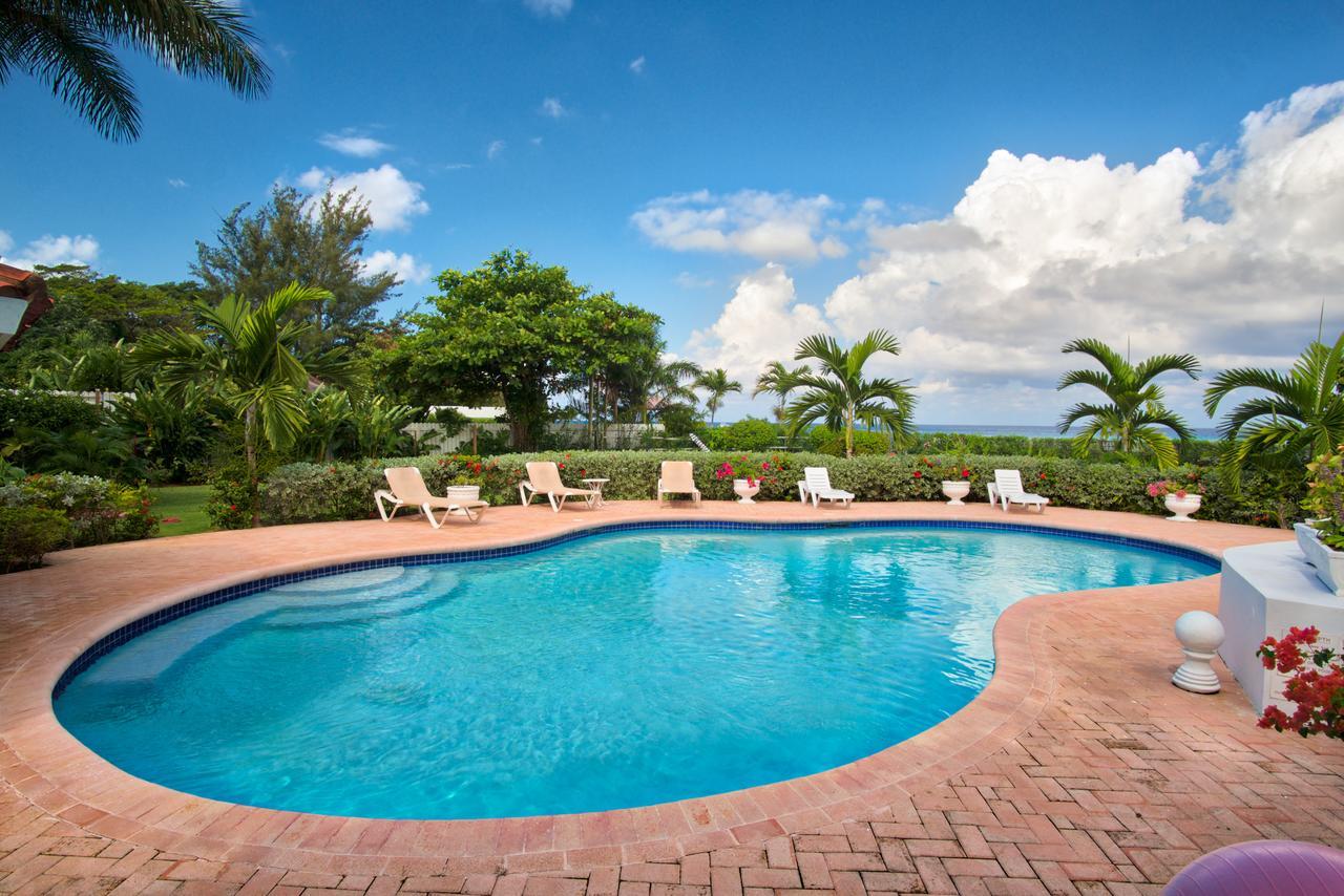Villa Sunspot *