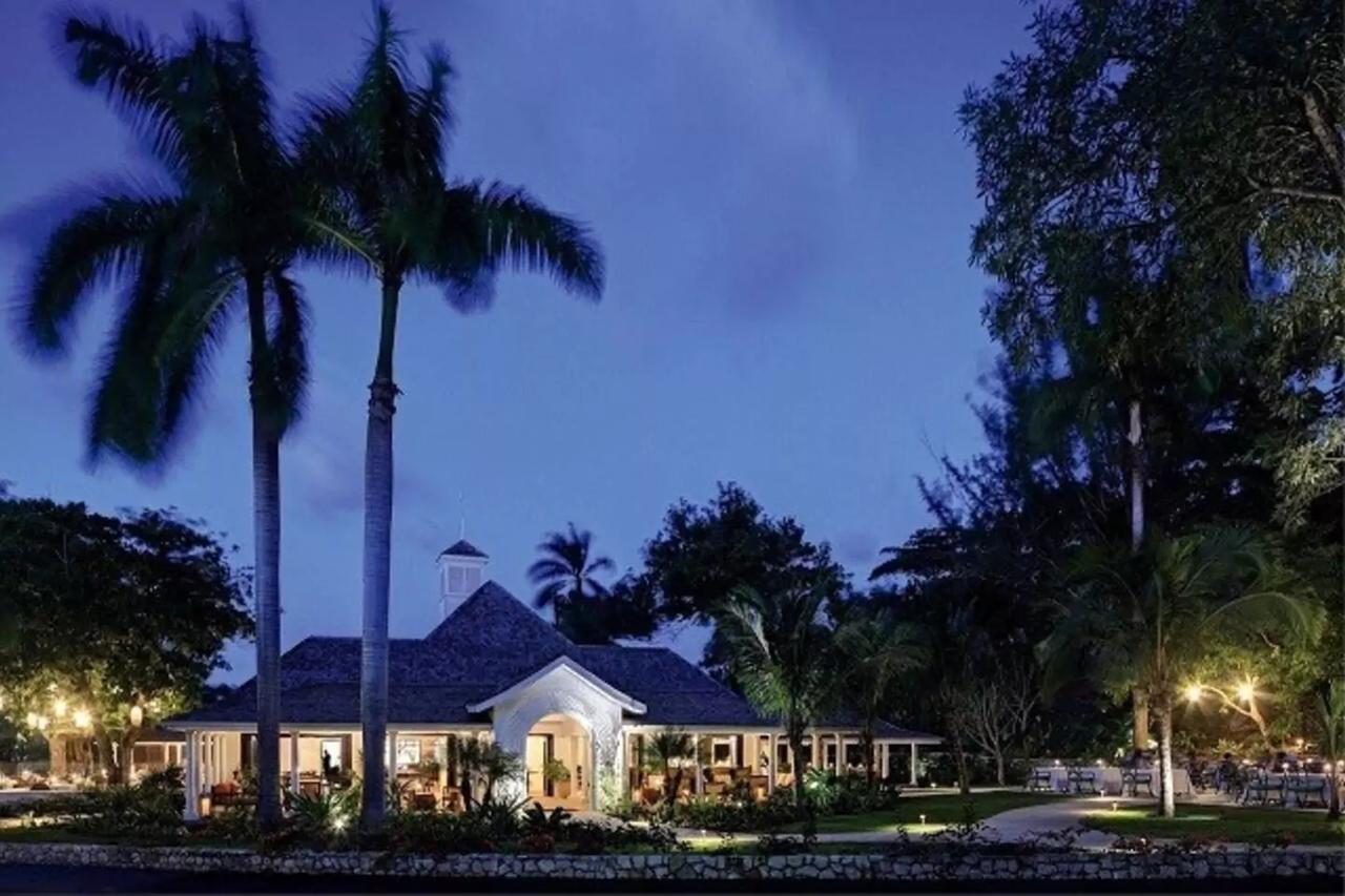 Apartment Family Complex Beside W/pool #2 Montego Bay