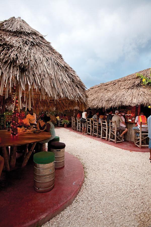 Family Complex Beside W/pool #2 Montego Bay