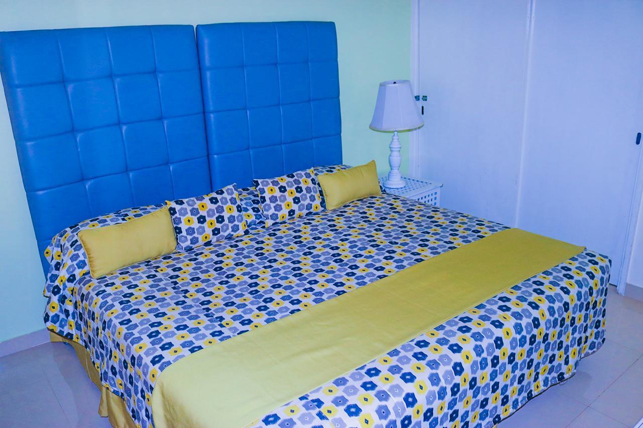 Surf Turf Two Bedroom At Turtle Towers Apartment *