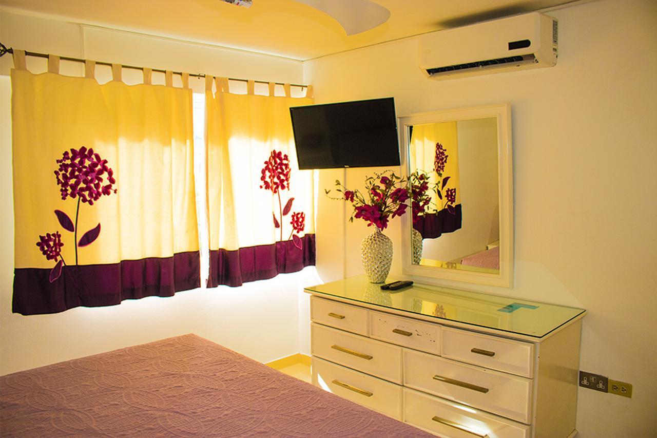 Surf Turf Two Bedroom At Turtle Towers Apartment