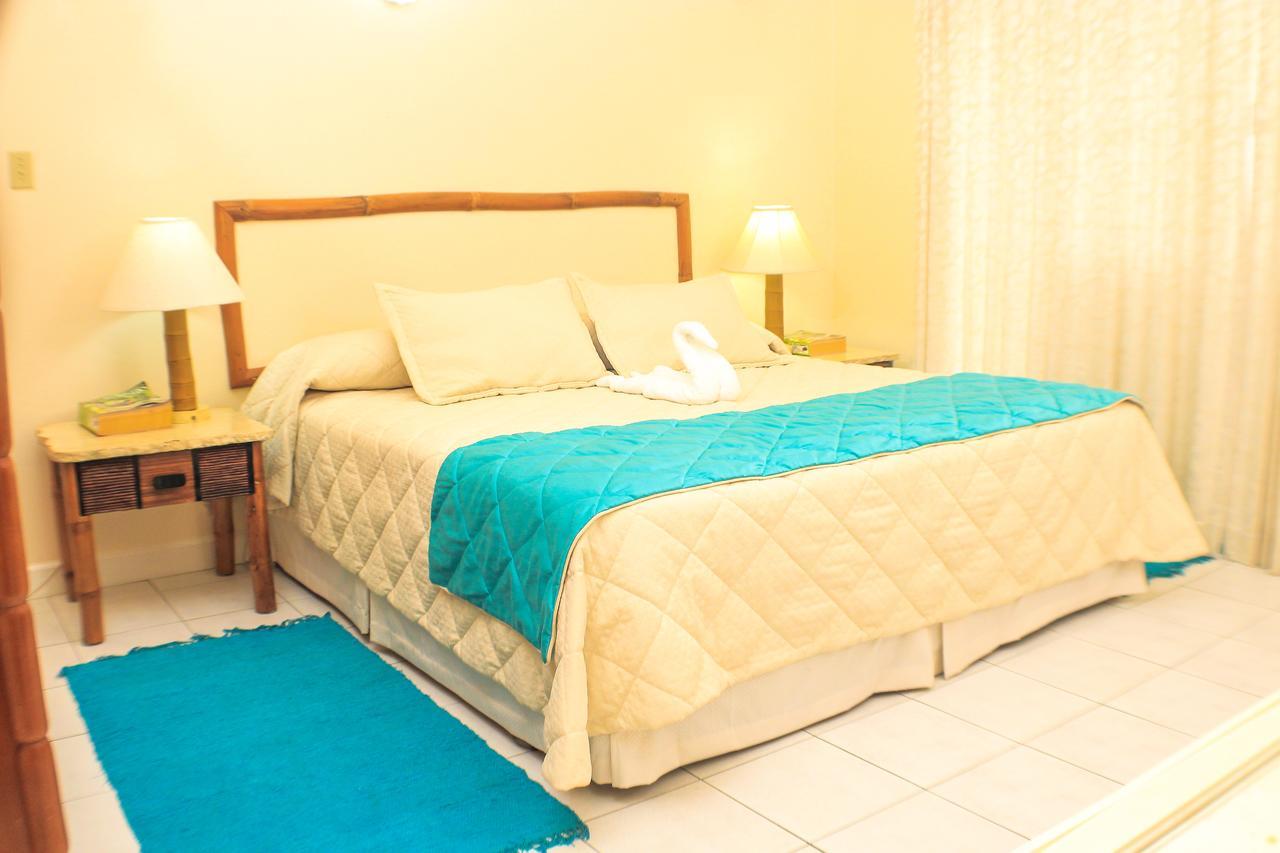 Ocean Pearl * Montego Bay