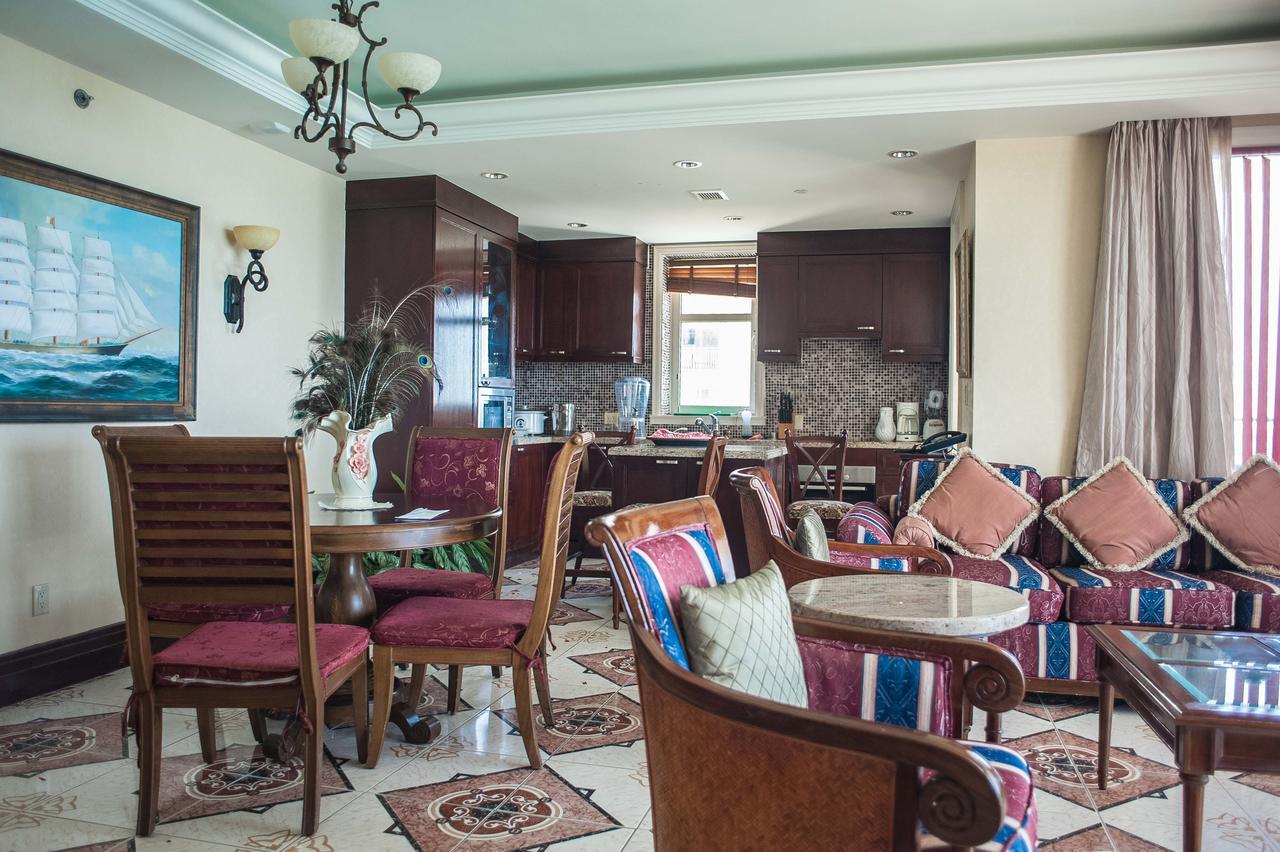 Palmyra Luxury *