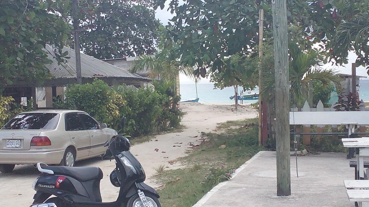 Drifters@one Mile Hostal Negril