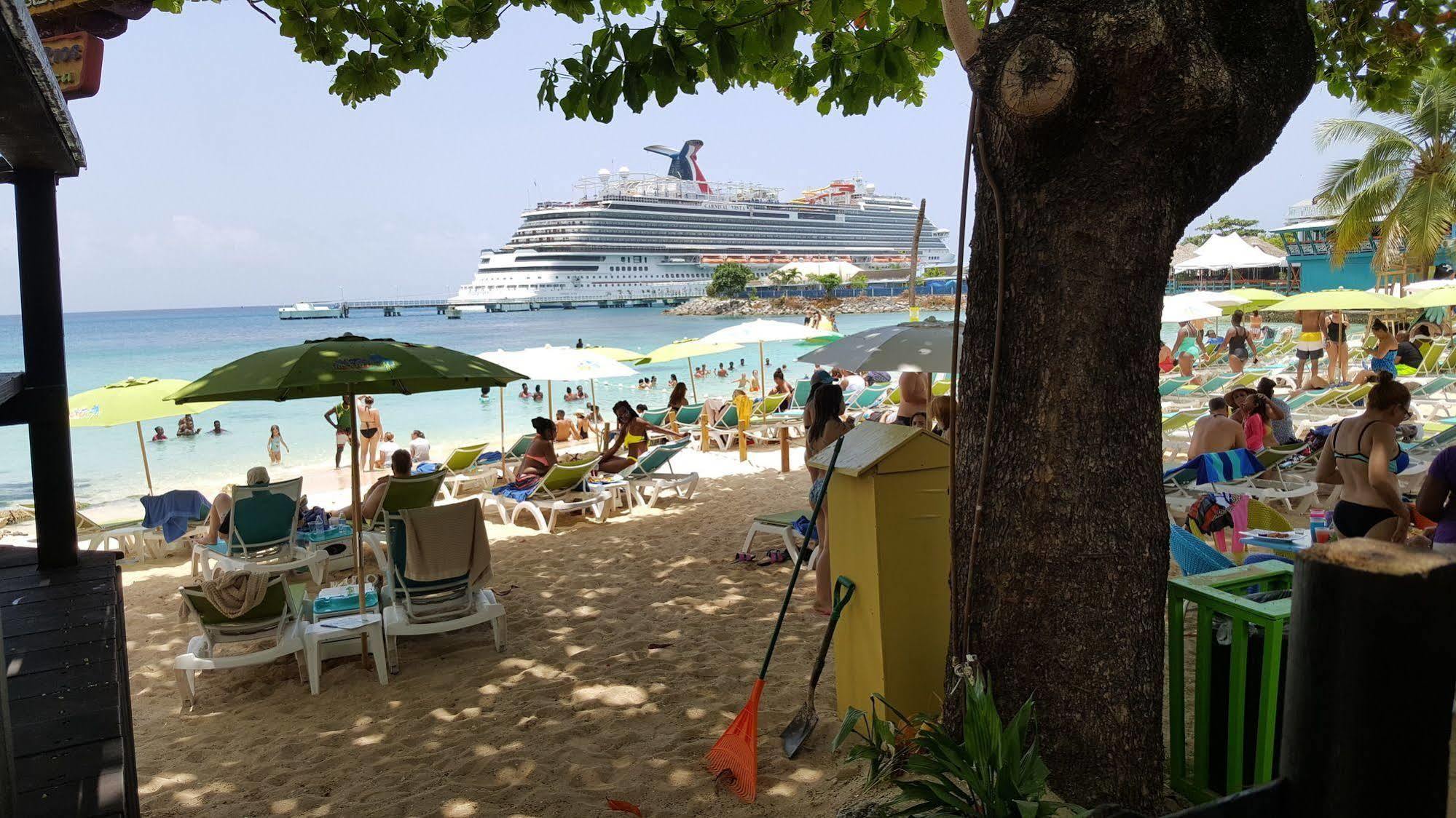 Villa Ocho Rios Getaway At The Palms