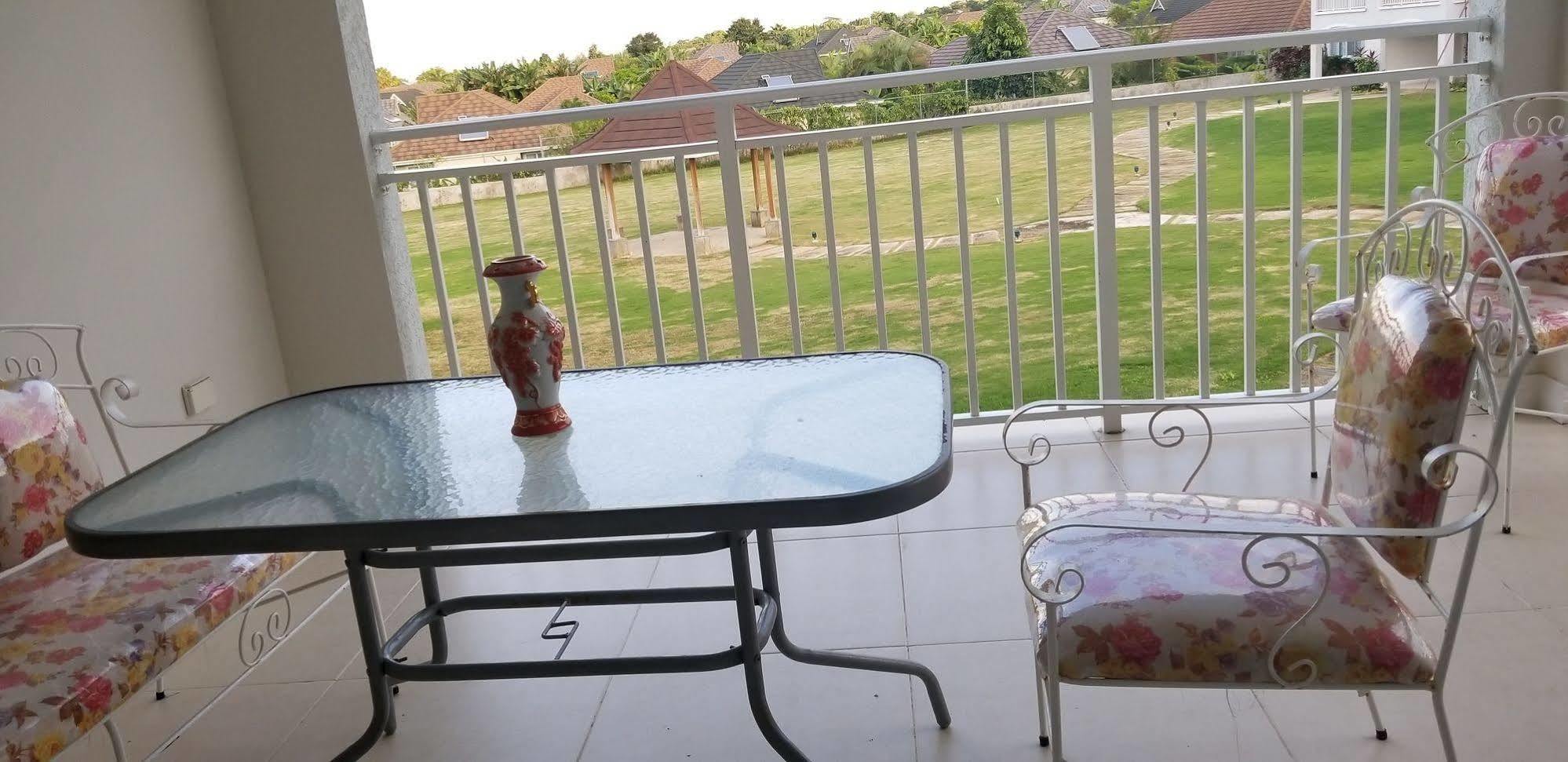 Oceanic View At Fern Court *