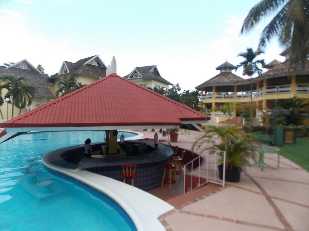 Apartahotel At The Ridge Ocho Ríos