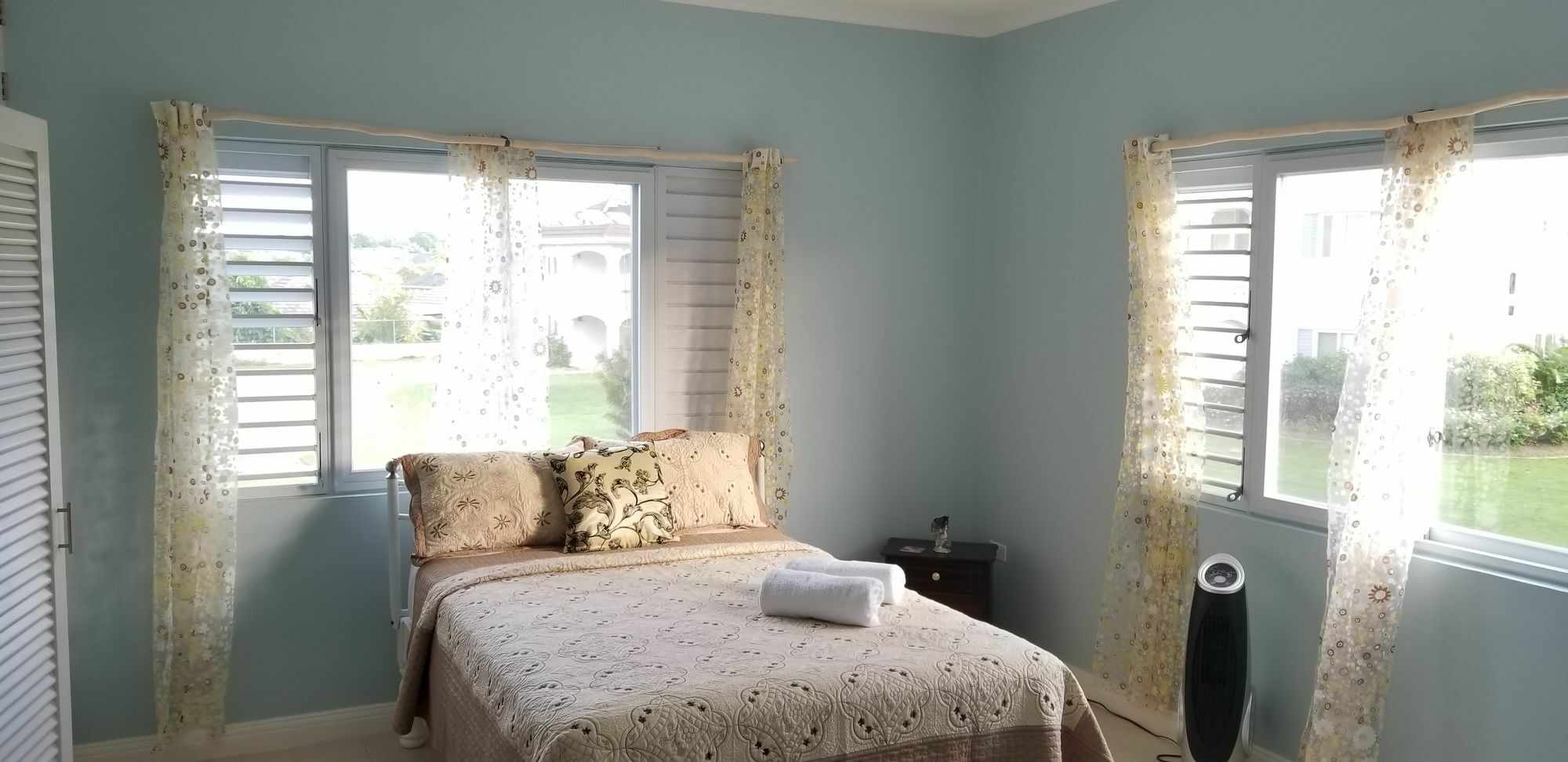 Oceanic View At Fern Court Apartment Saint Ann's Bay