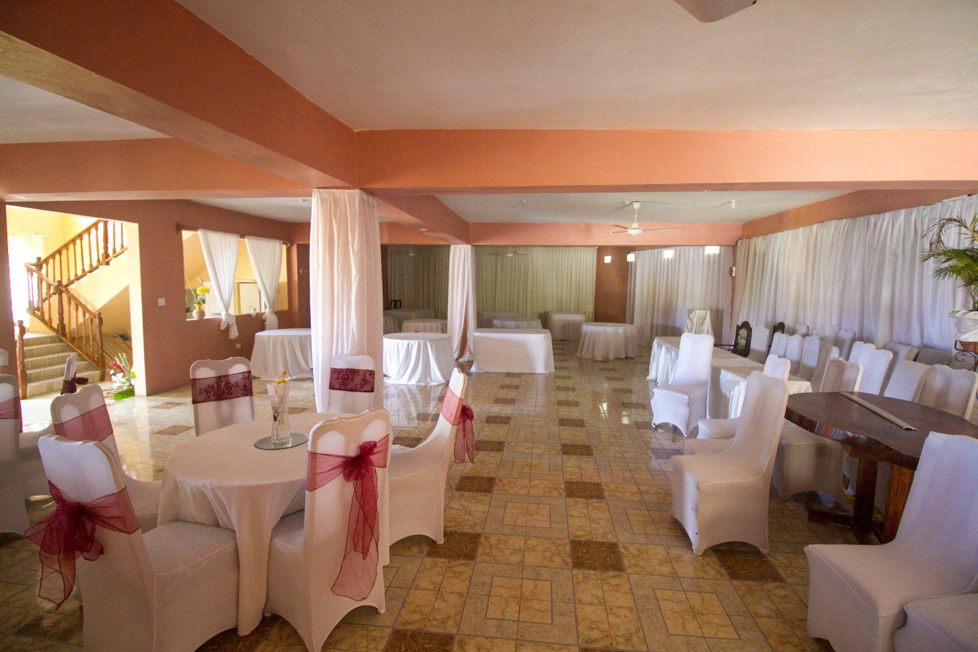 Chateau Margarite Pensión Montego Bay
