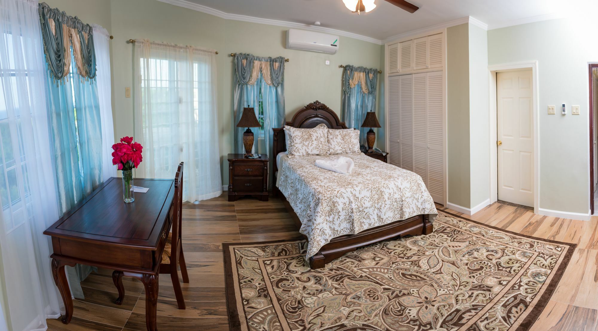 Sweet - Villa Montego Bay