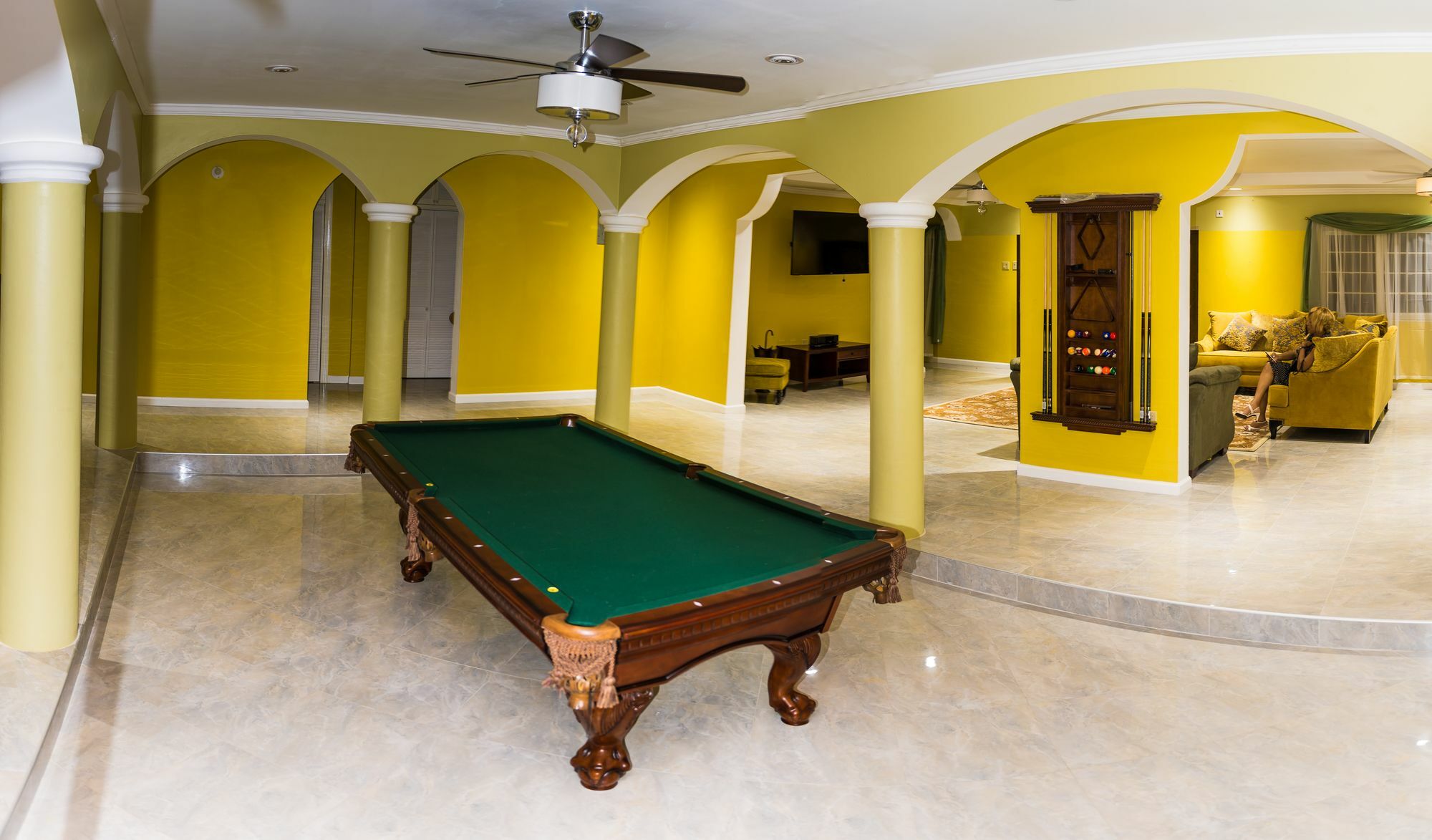 Villa Sweet - *
