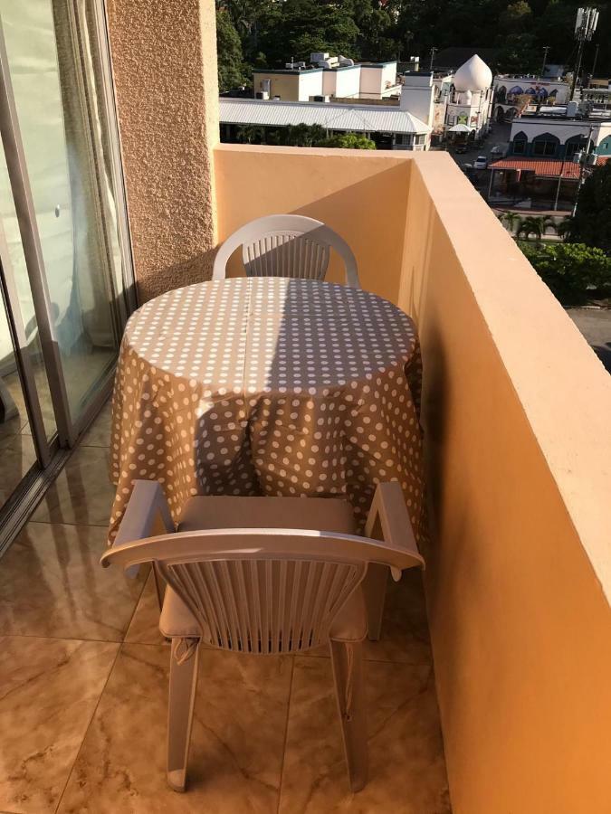 Thirty Six D- Turtle Towers Apartamento *