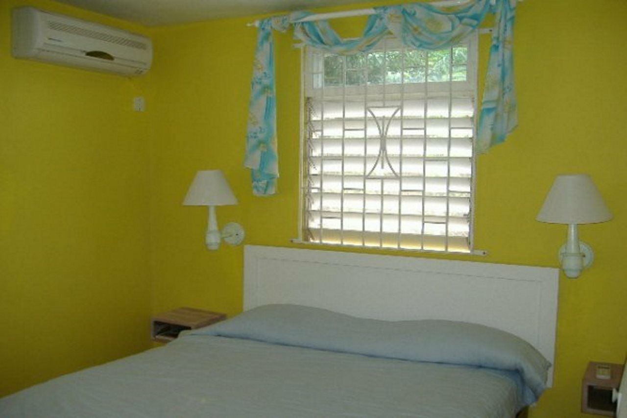 Resort Sunflower & Runaway Bay