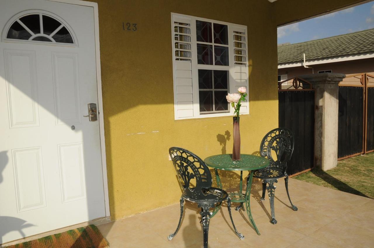 - Drax Hall Country Club 2-bed Luxury Holiday home