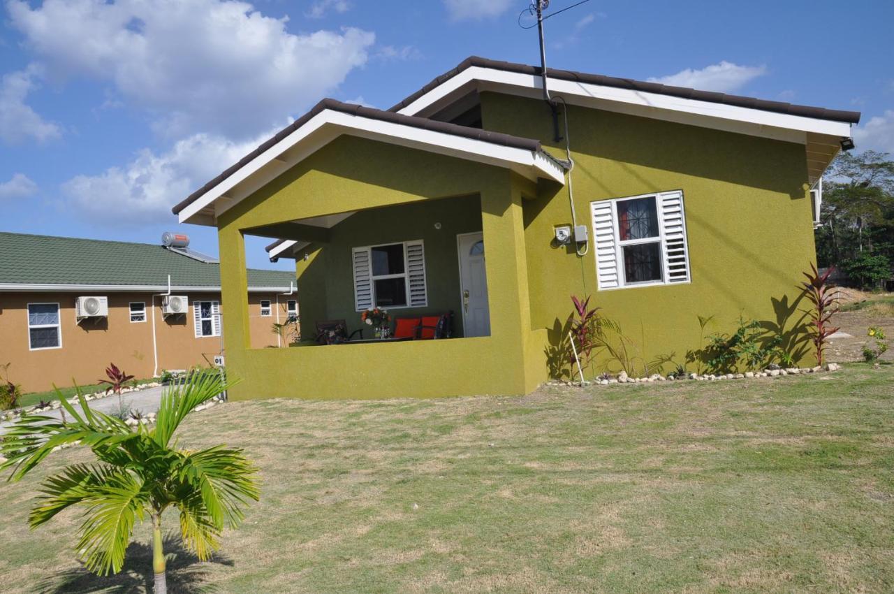 - Drax Hall Country Club 2-bed Luxury Holiday home *