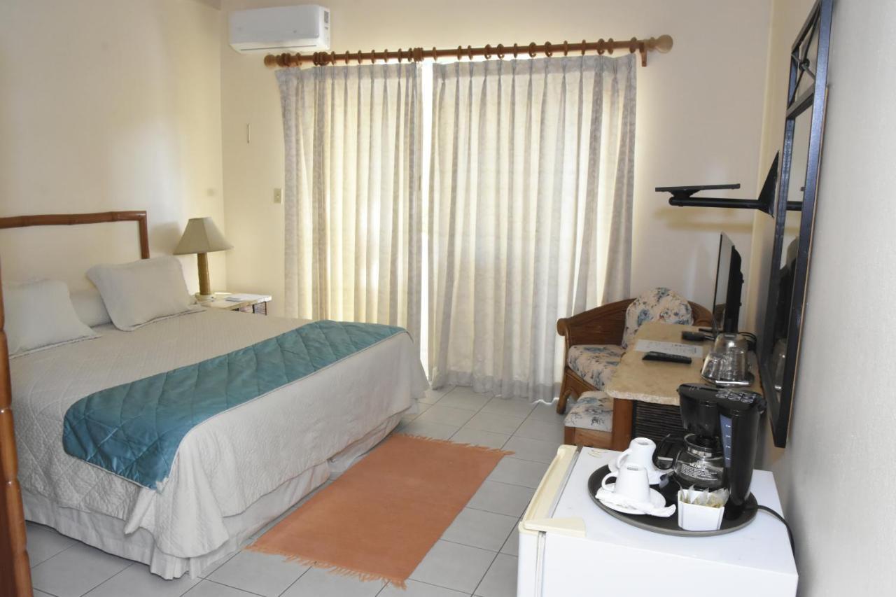 Ocean Pearl * Montego Bay