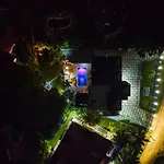 La Villa Moderna